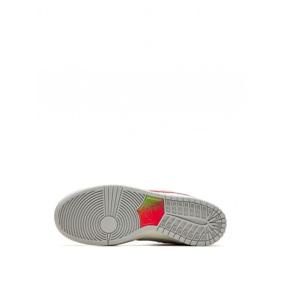 SB Dunk Low "Be True" sneakers