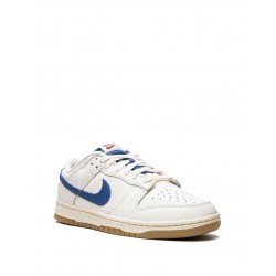 Dunk Low SE sneakers