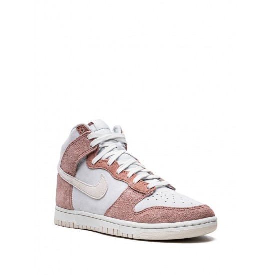 Dunk High sneakers