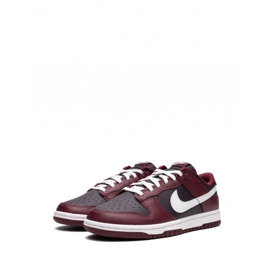 Dunk Low "Dark Beetroot" sneakers