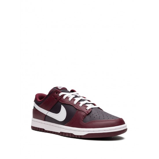 Dunk Low "Dark Beetroot" sneakers
