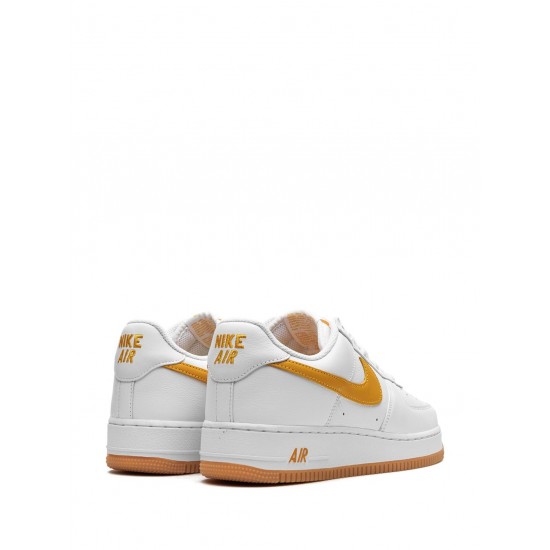 Air Force 1 Low waterproof "University Gold" sneakers