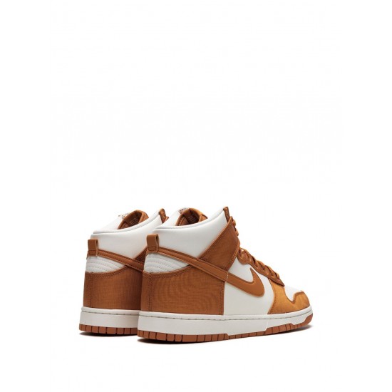 Dunk High "Monarch" sneakers