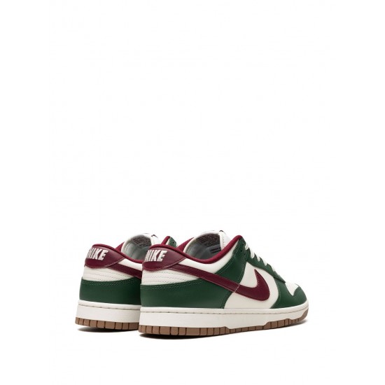 Dunk Low Retro leather sneakers