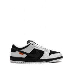 x TIGHTBOOTH SB Dunk Low sneakers