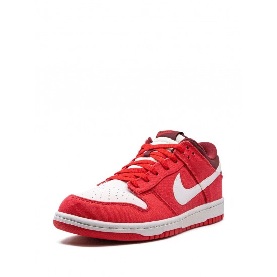 Dunk Low "Hyper Red" sneakers