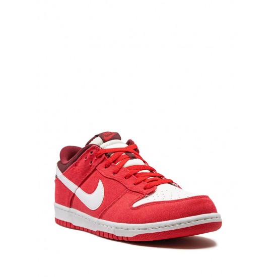 Dunk Low "Hyper Red" sneakers