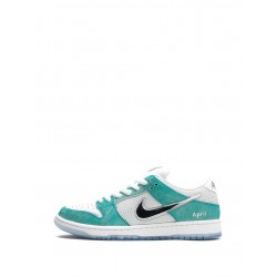 Dunk Low Pro QS "April Skateboards" sneakers
