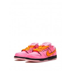 x Powerpuff Girls SB Dunk Low "Blossom" sneakers