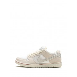 SB Dunk Low "Valentine's Day - Low Love Found" sneakers