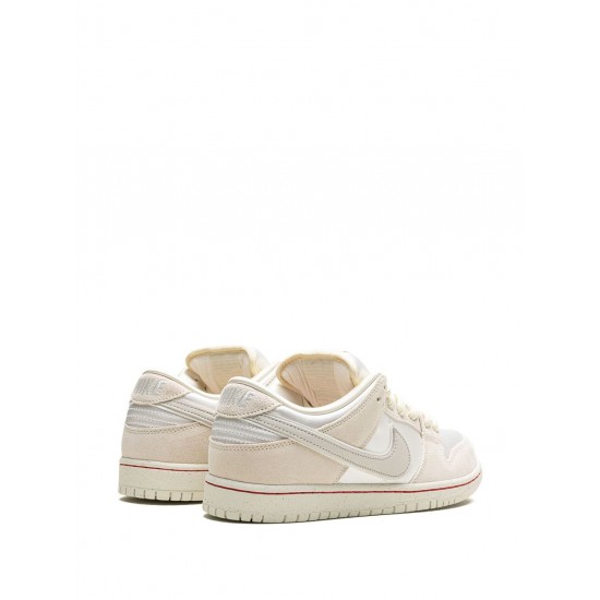 SB Dunk Low "Valentine's Day - Low Love Found" sneakers