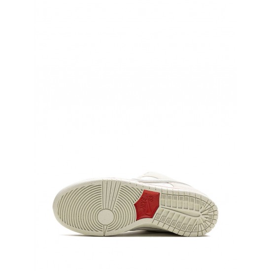 SB Dunk Low "Valentine's Day - Low Love Found" sneakers
