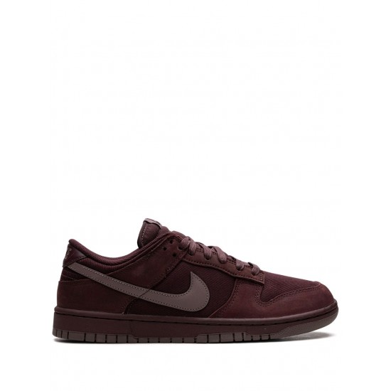 Dunk Low "Burgundy Crush" sneakers