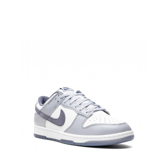 Dunk Low "Light Carbon" sneakers