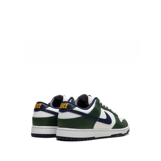 Dunk Low "Fir" sneakers