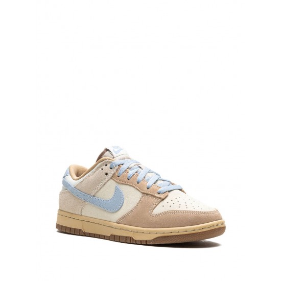 Dunk Low "Sanddrift/Armory Blue" sneakers