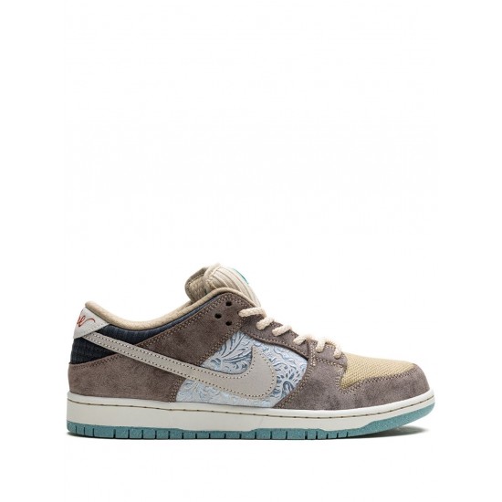 SB Dunk Low "Big Money Savings" sneakers