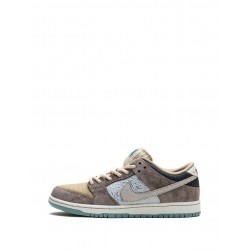 SB Dunk Low "Big Money Savings" sneakers