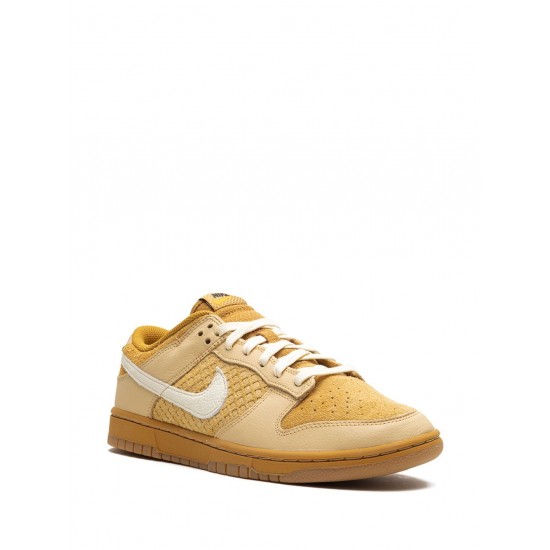 Dunk Low "Waffle" sneakers