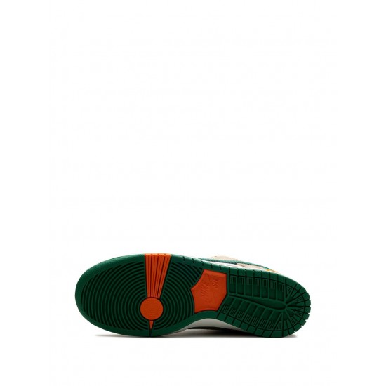 x Jarritos SB Dunk Low sneakers
