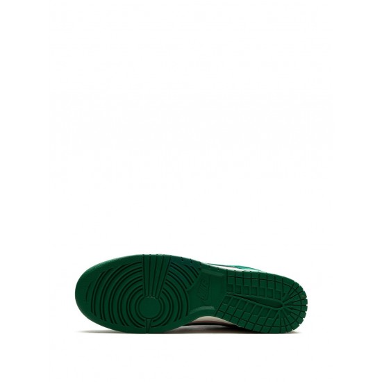 Dunk Low "Back 9 - Masters" sneakers