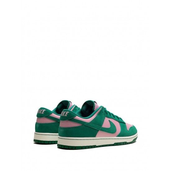 Dunk Low "Back 9 - Masters" sneakers