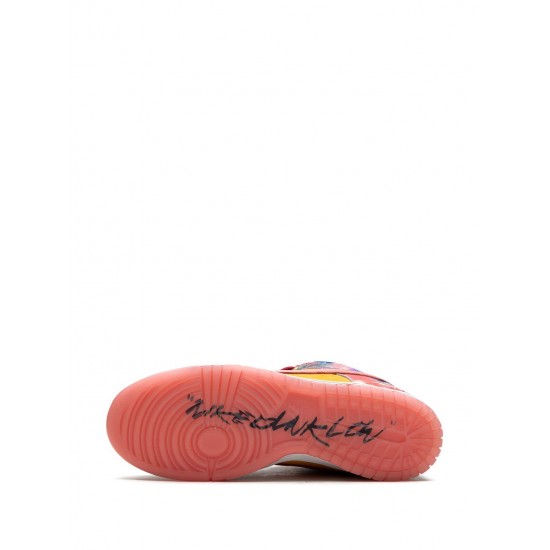 Dunk Low SB "Friends & Family - Futura Laboratories - Sunblush" sneakers