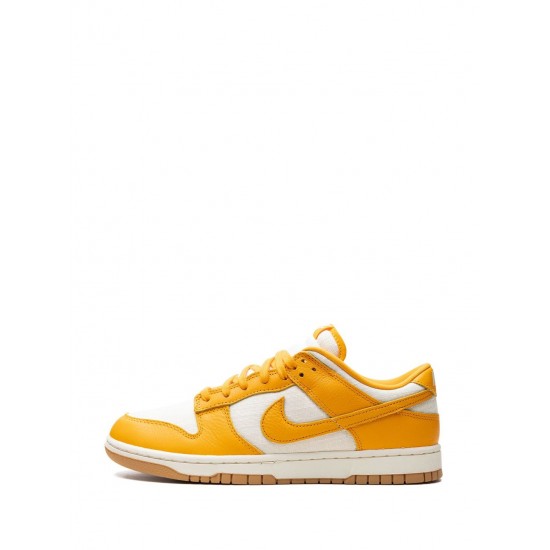 Dunk Low "University Gold" sneakers