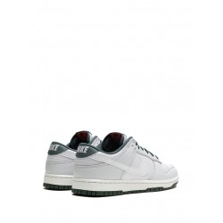 Dunk Low Retro SE "Vintage Green" sneakers