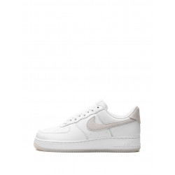 Air Force 1 '07 LV8 leather sneakers
