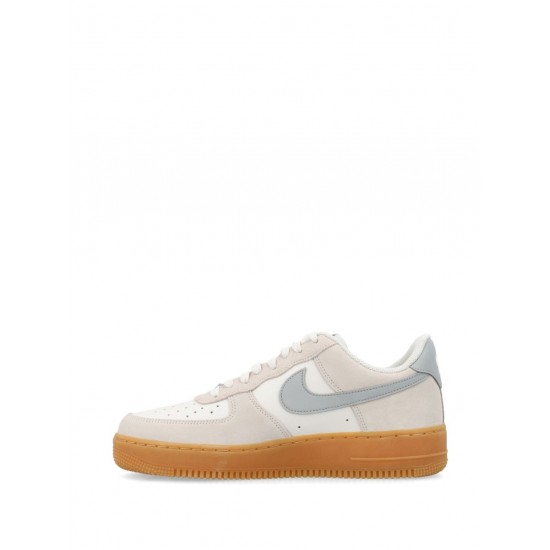 Air Force 1 '07 LV8 sneakers