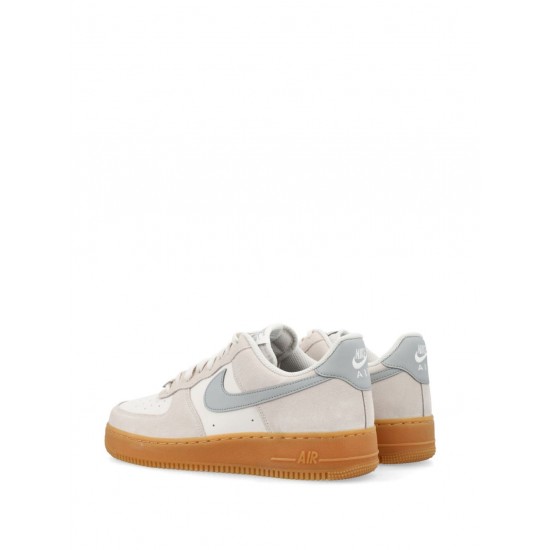 Air Force 1 '07 LV8 sneakers