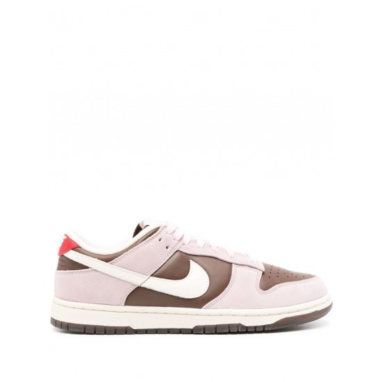 Dunk Low sneakers