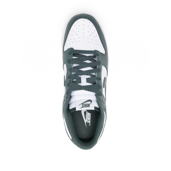 Dunk Low Retro sneakers