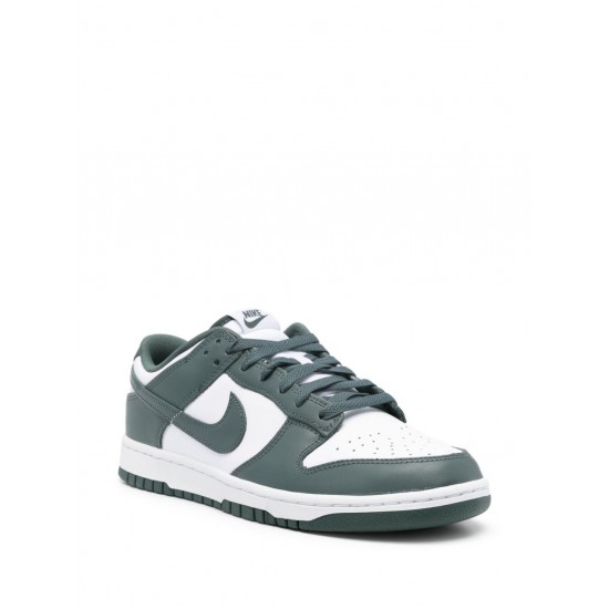 Dunk Low Retro sneakers