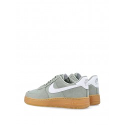 Air Force 1 '07 LV8 sneakers