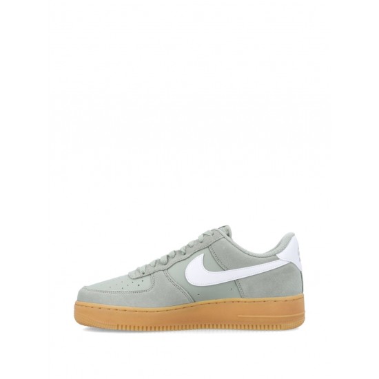 Air Force 1 '07 LV8 sneakers