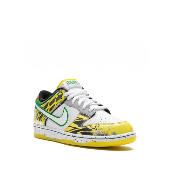 Dunk Low "What the Duck Away University of Oregon PE" sneakers