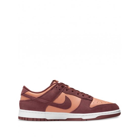 Dunk Low Retro SE sneakers