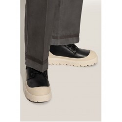 UGG Neumel boots