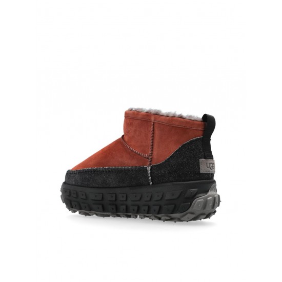 UGG Venture Daze boots