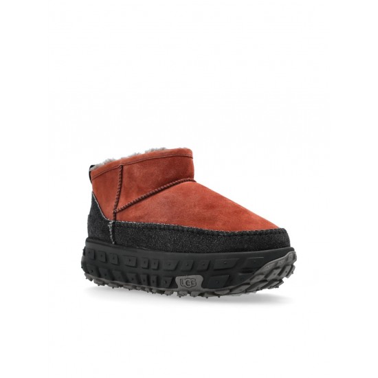 UGG Venture Daze boots